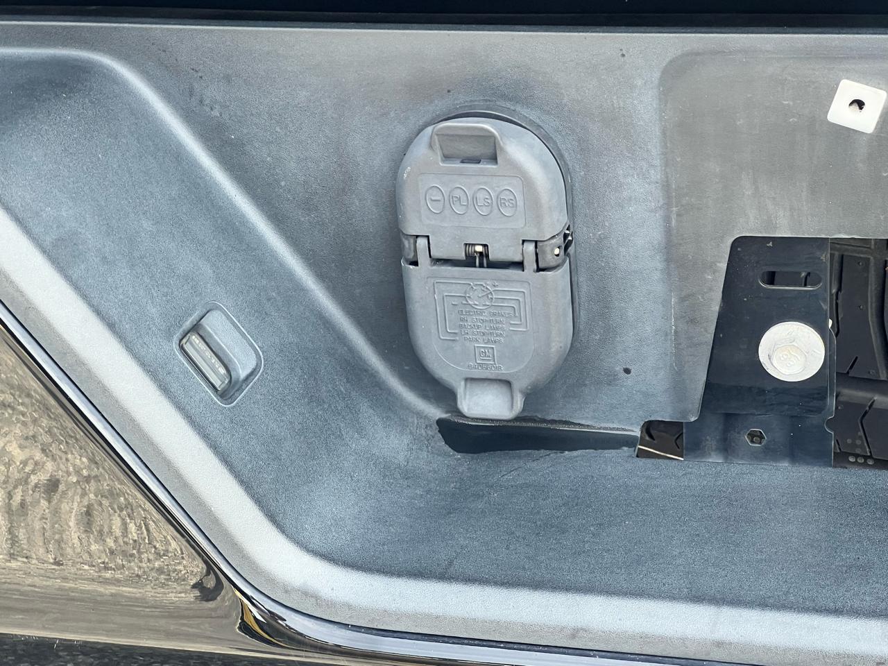 Chevrolet Silverado 1500 4WD Crew Cab 147" Custom 2020