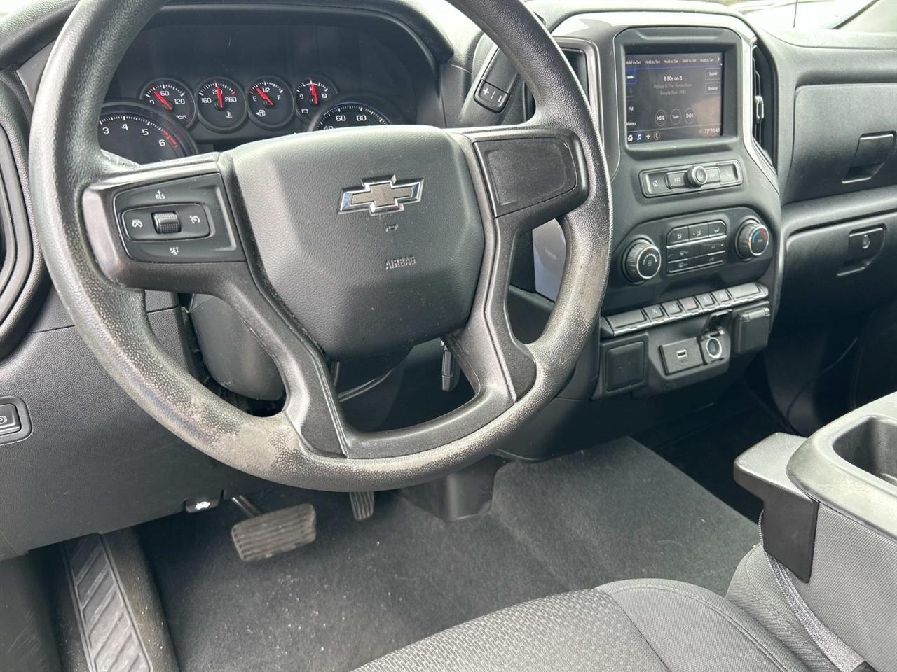 Chevrolet Silverado 1500 4WD Crew Cab 147" Custom 2020