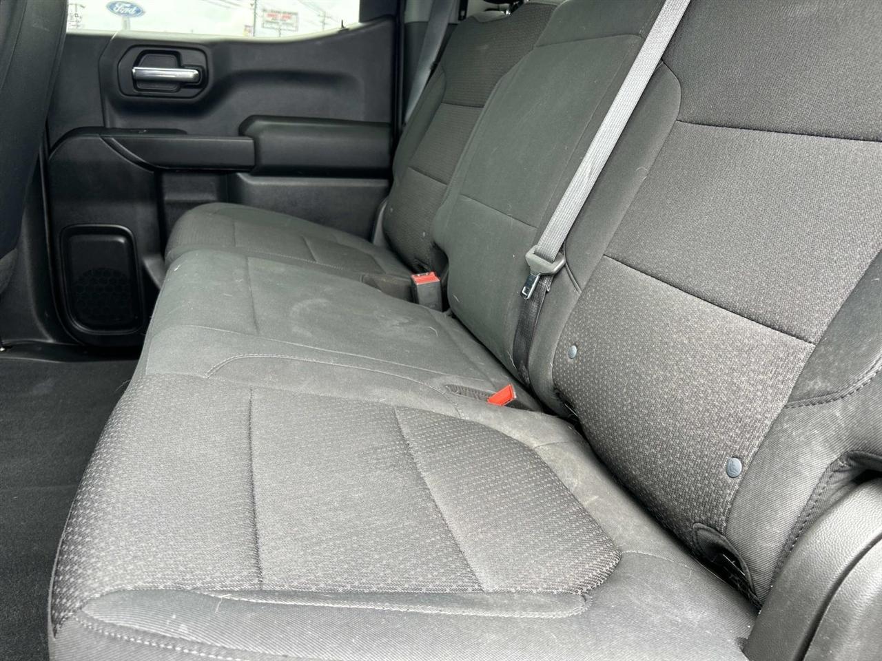 Chevrolet Silverado 1500 4WD Crew Cab 147" Custom 2020