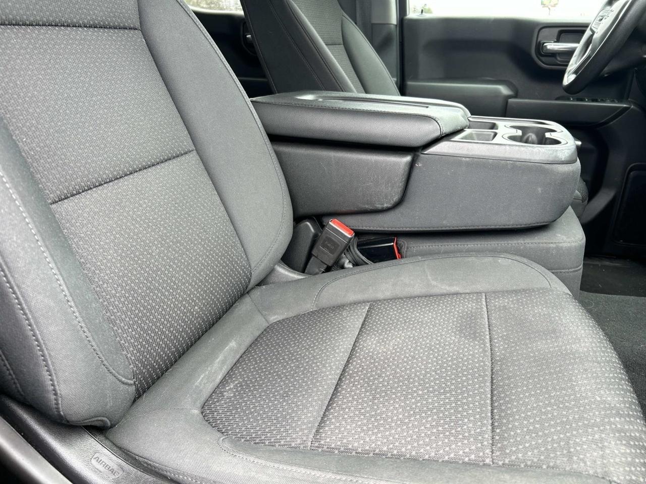 Chevrolet Silverado 1500 4WD Crew Cab 147" Custom 2020