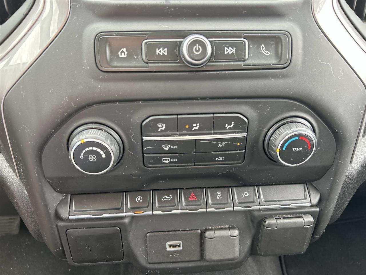 Chevrolet Silverado 1500 4WD Crew Cab 147" Custom 2020