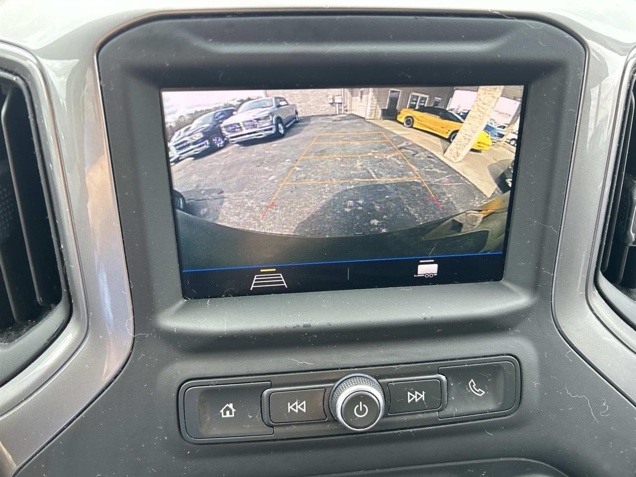 Chevrolet Silverado 1500 4WD Crew Cab 147" Custom 2020