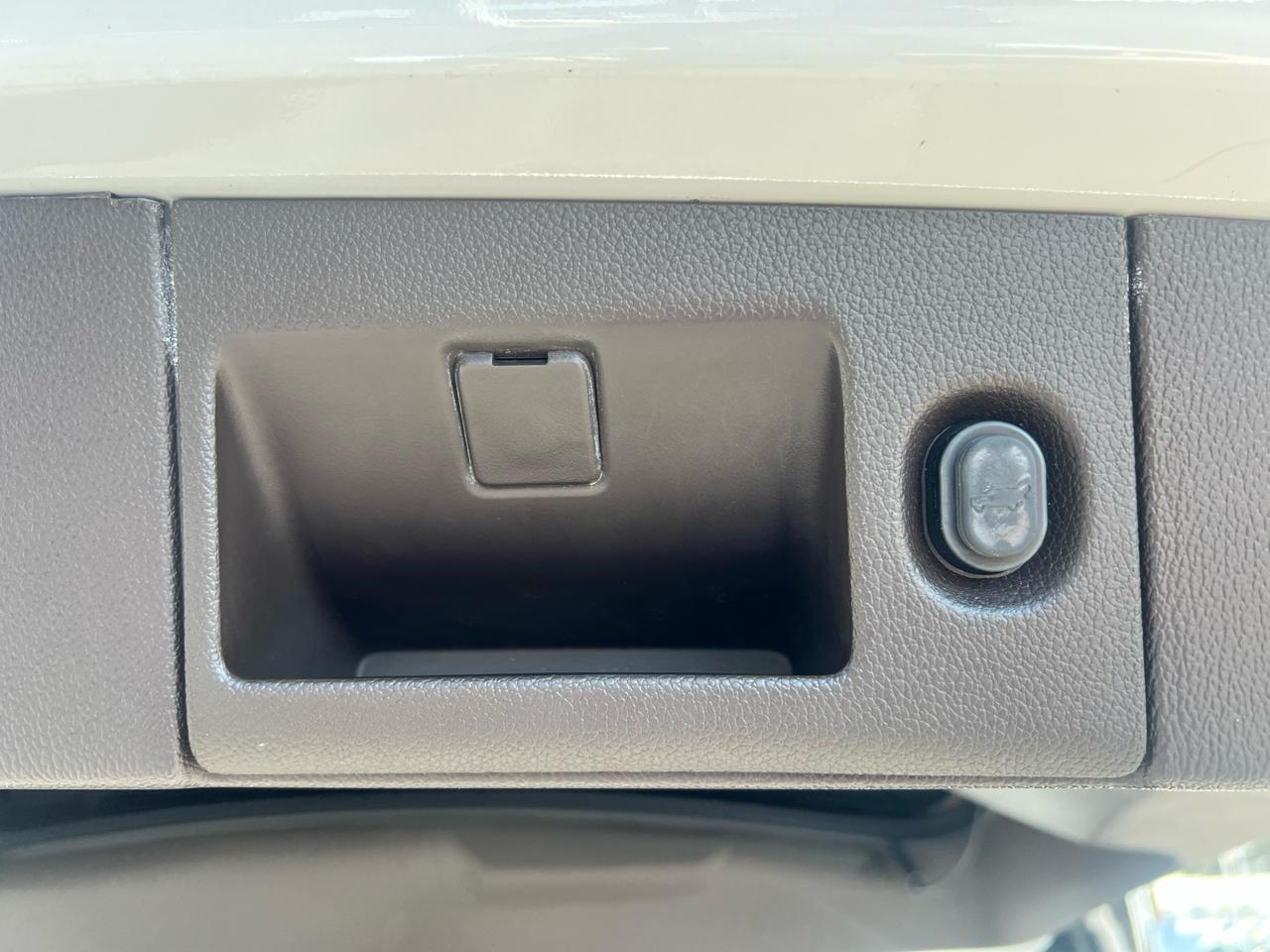 GMC Yukon 2WD 4dr Denali 2017