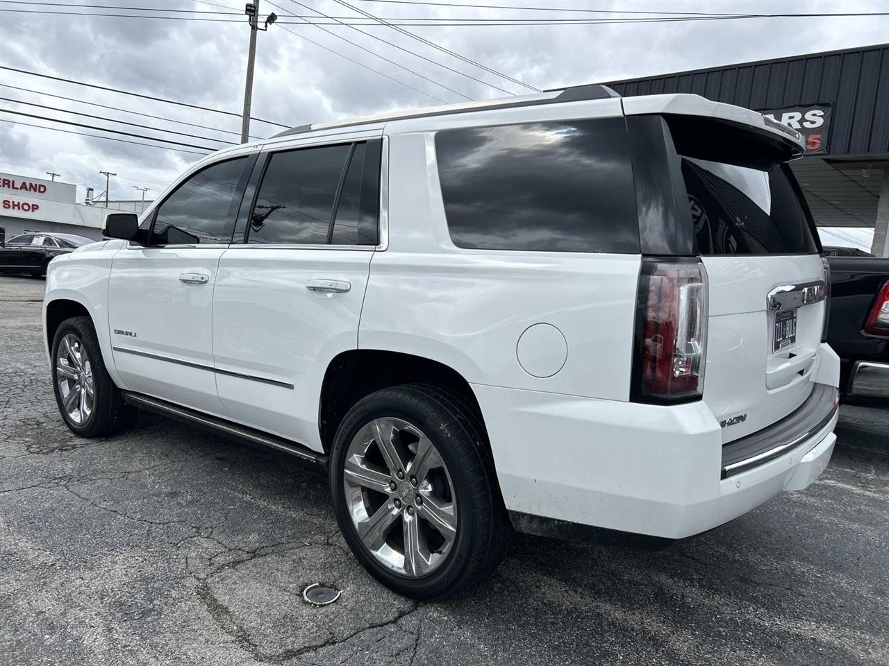 GMC Yukon 2WD 4dr Denali 2017