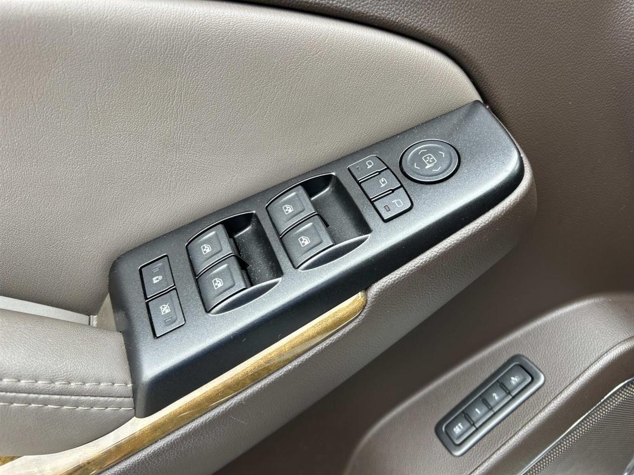 GMC Yukon 2WD 4dr Denali 2017