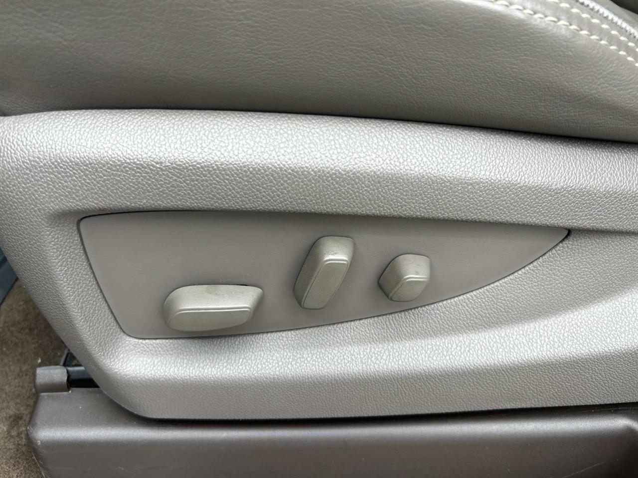 GMC Yukon 2WD 4dr Denali 2017