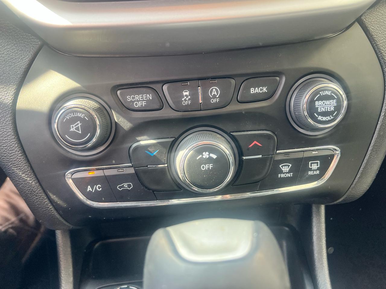 Jeep Cherokee Latitude Plus 4x4 2018