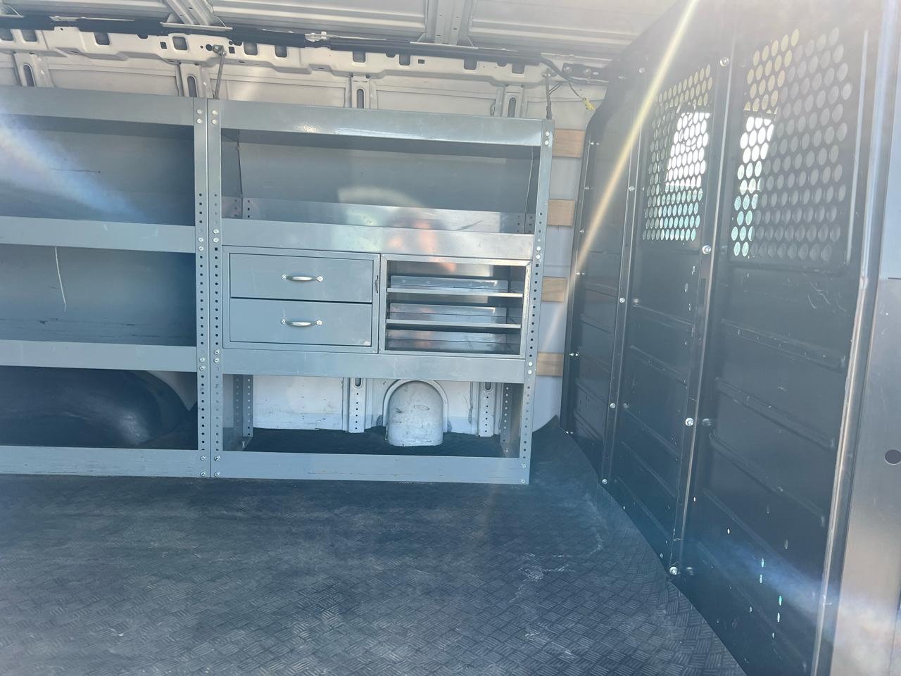 Chevrolet Express Cargo Van RWD 2500 135" 2018