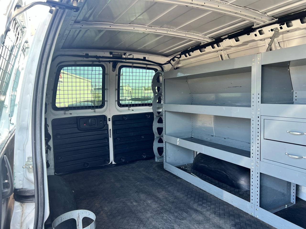 Chevrolet Express Cargo Van RWD 2500 135" 2018