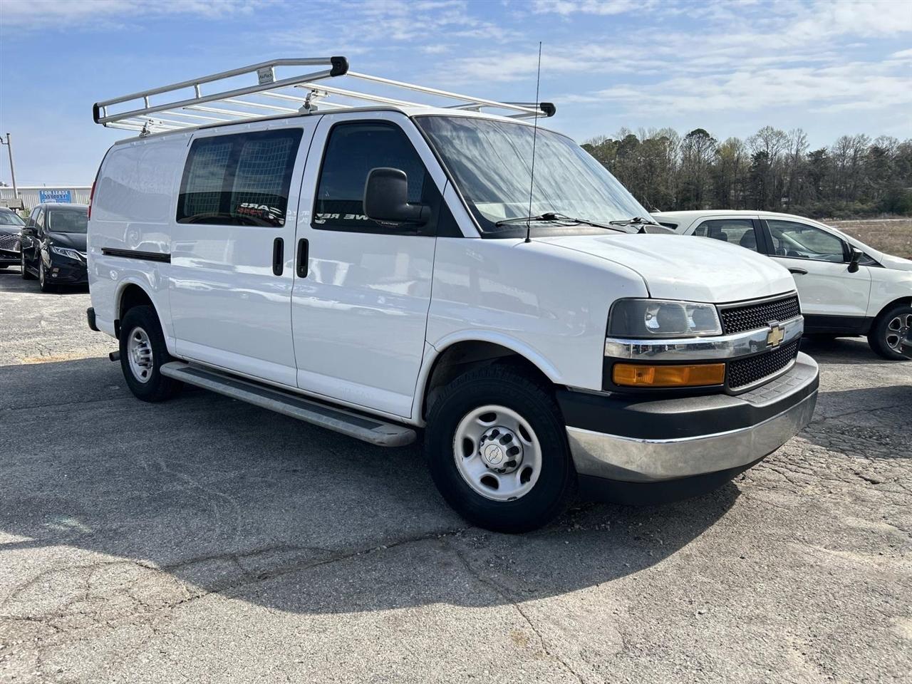 Chevrolet Express Cargo Van RWD 2500 135" 2018