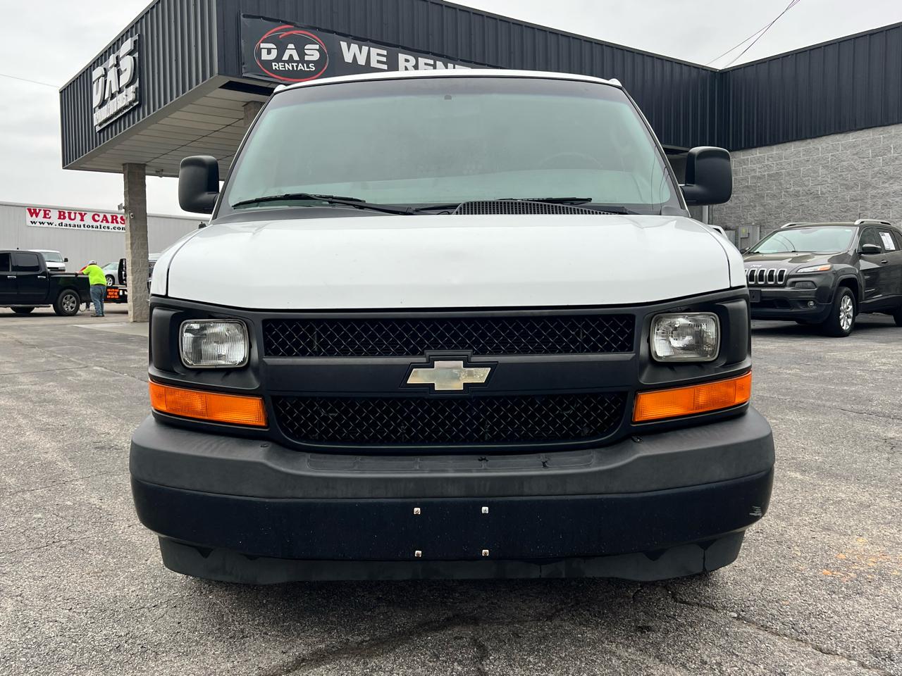 Chevrolet Express Cargo Van RWD 2500 135" 2017