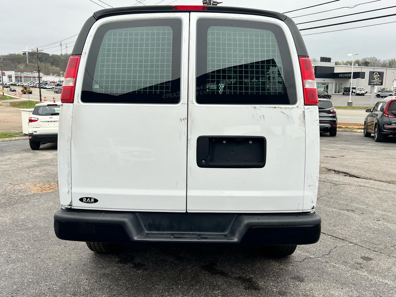 Chevrolet Express Cargo Van RWD 2500 135" 2017