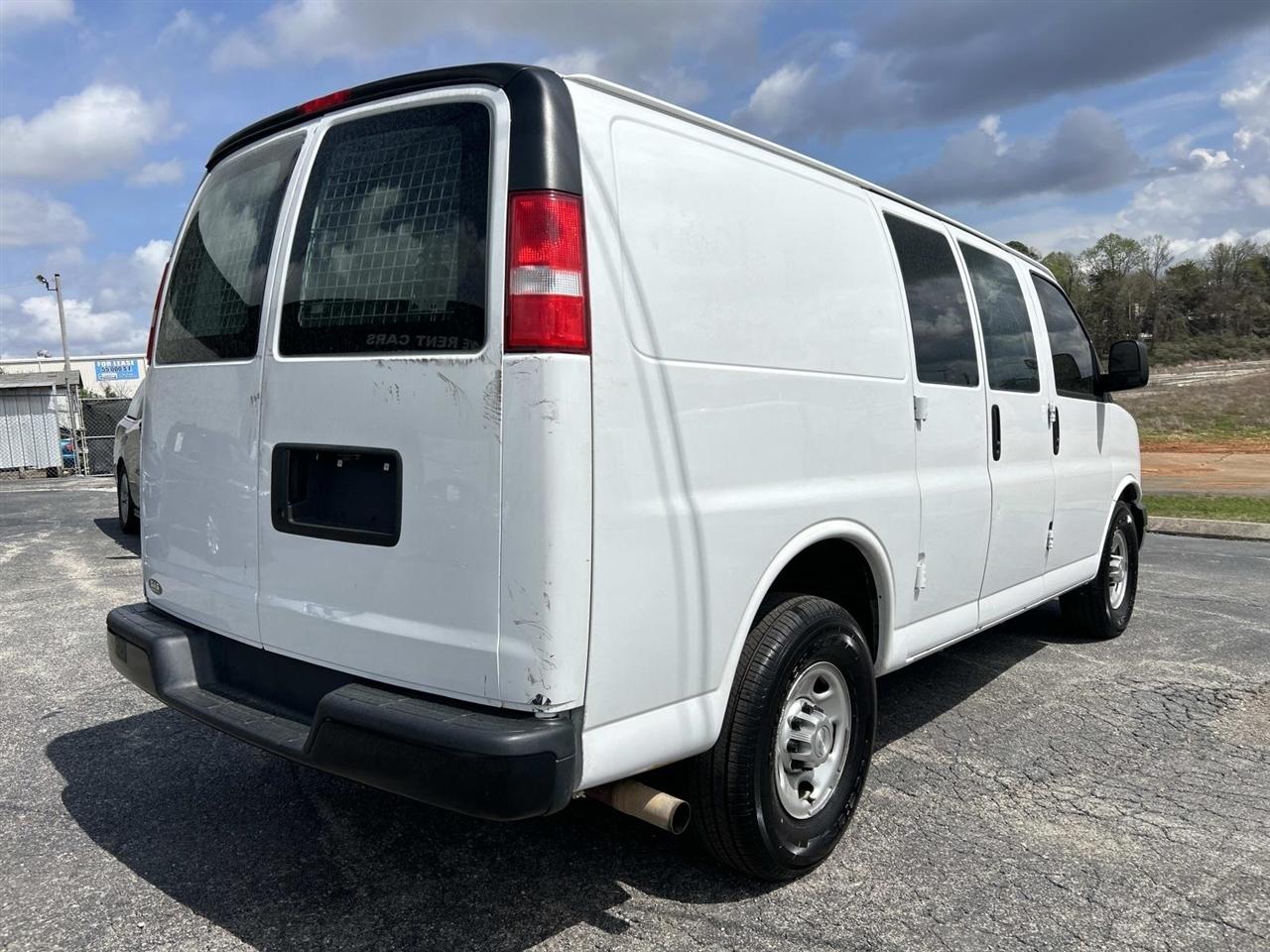 Chevrolet Express Cargo Van RWD 2500 135" 2017