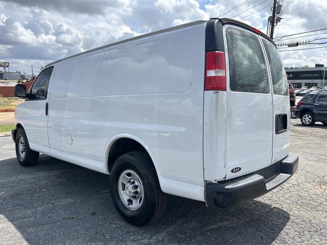 Chevrolet Express Cargo Van RWD 2500 135" 2017