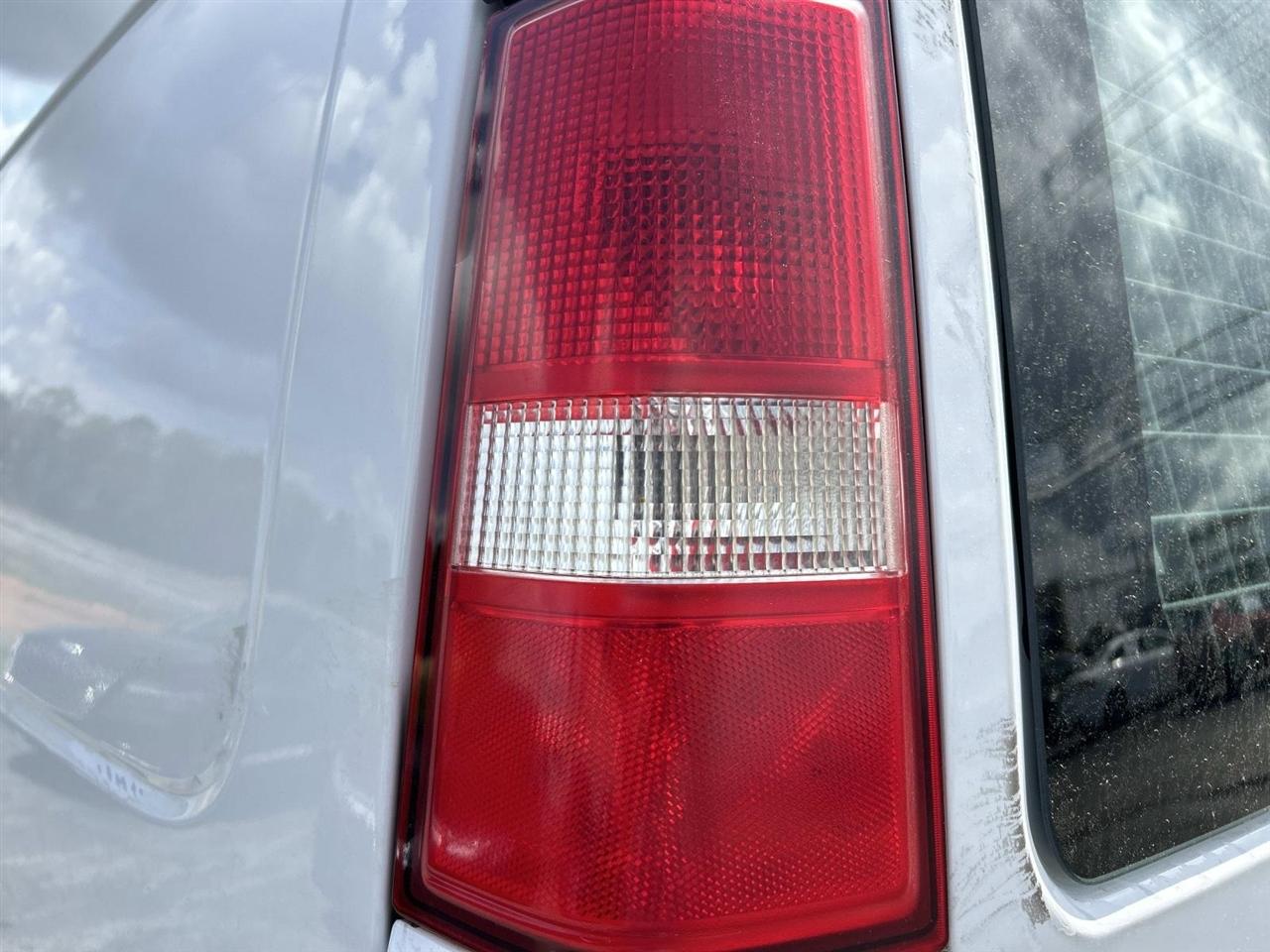 Chevrolet Express Cargo Van RWD 2500 135" 2017