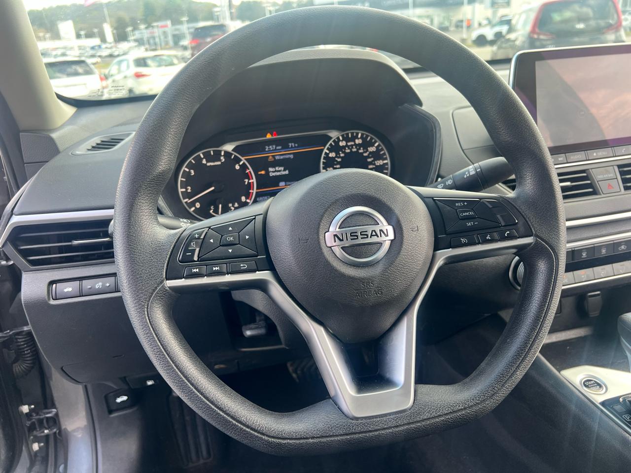 Nissan Altima 2.5 SV Sedan 2022