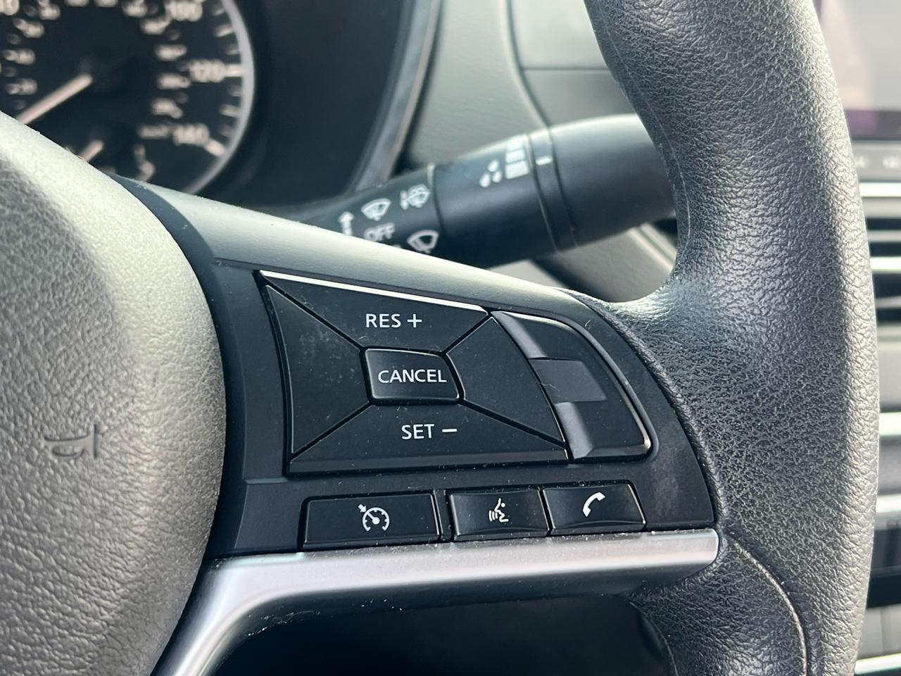 Nissan Altima 2.5 SV Sedan 2022