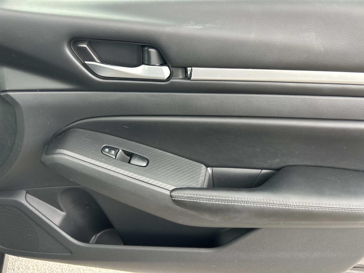 Nissan Altima 2.5 SV Sedan 2022