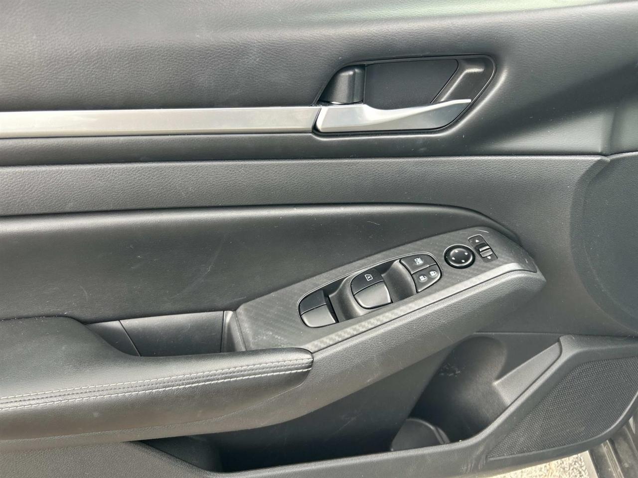 Nissan Altima 2.5 SV Sedan 2022