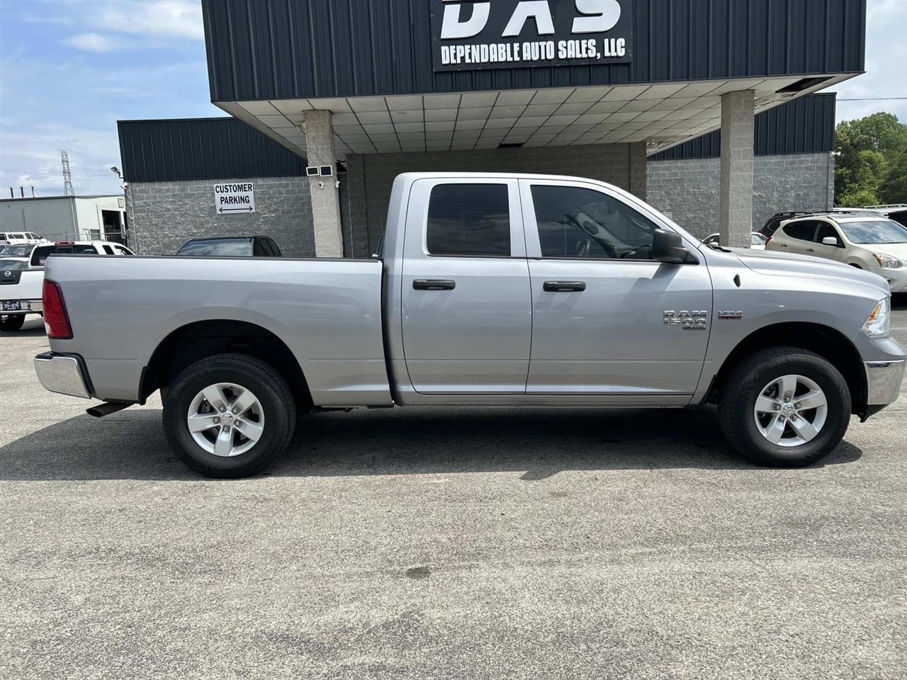 RAM 1500 Classic Tradesman 4x4 Quad Cab 6'4" Box 2020