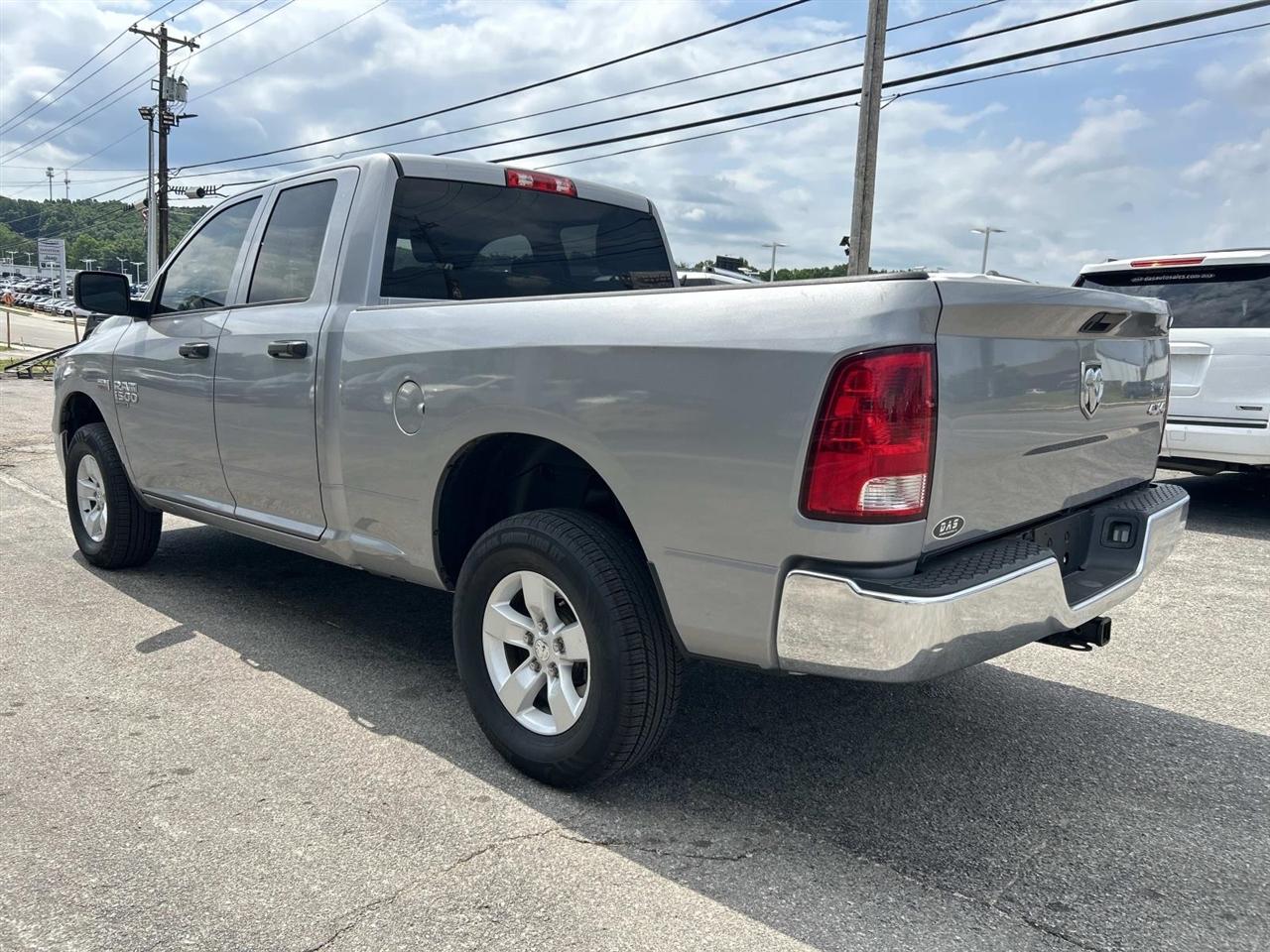 RAM 1500 Classic Tradesman 4x4 Quad Cab 6'4" Box 2020