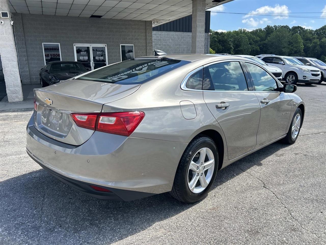 Chevrolet Malibu 4dr Sdn LS w/1FL 2022