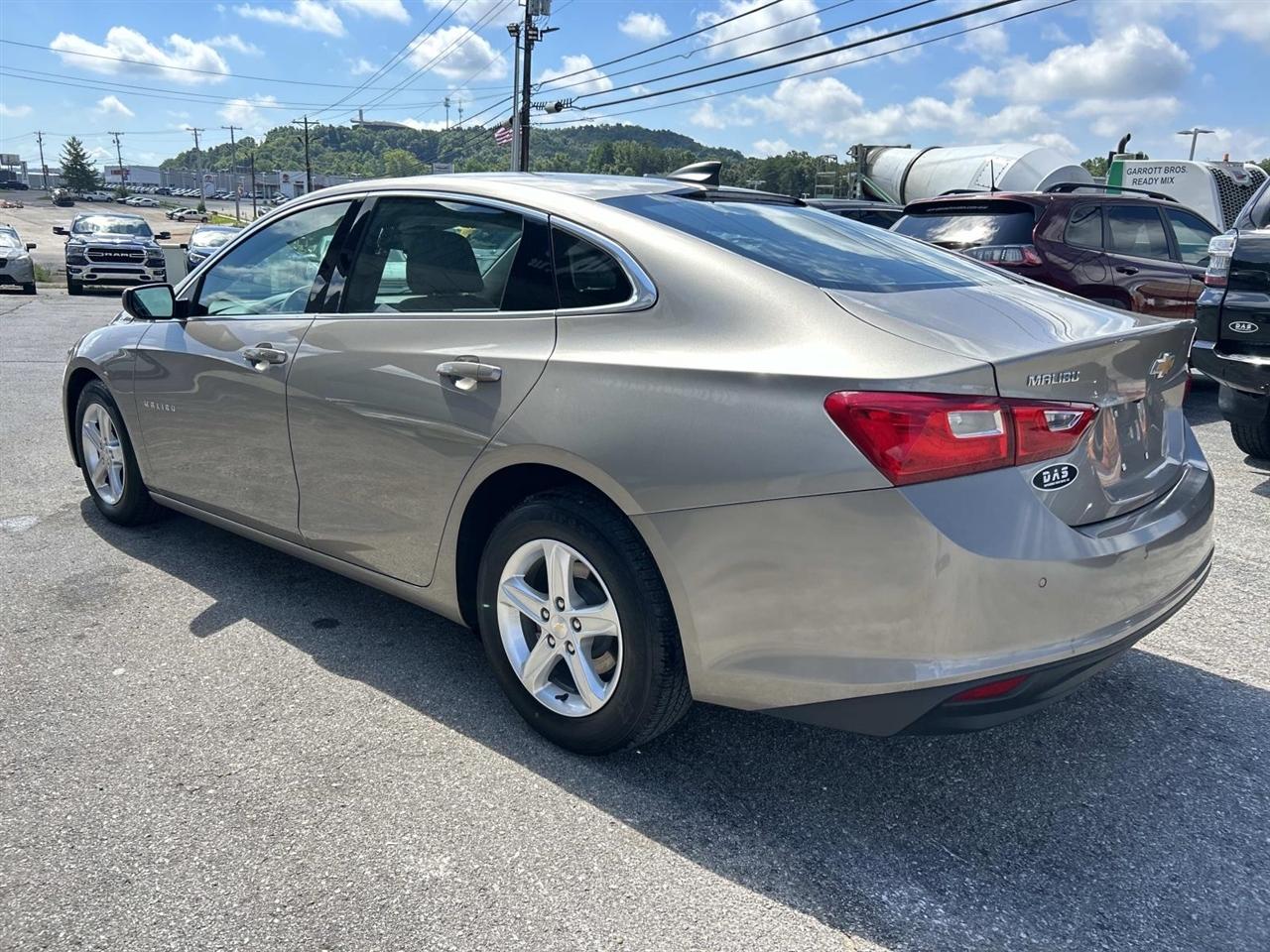 Chevrolet Malibu 4dr Sdn LS w/1FL 2022