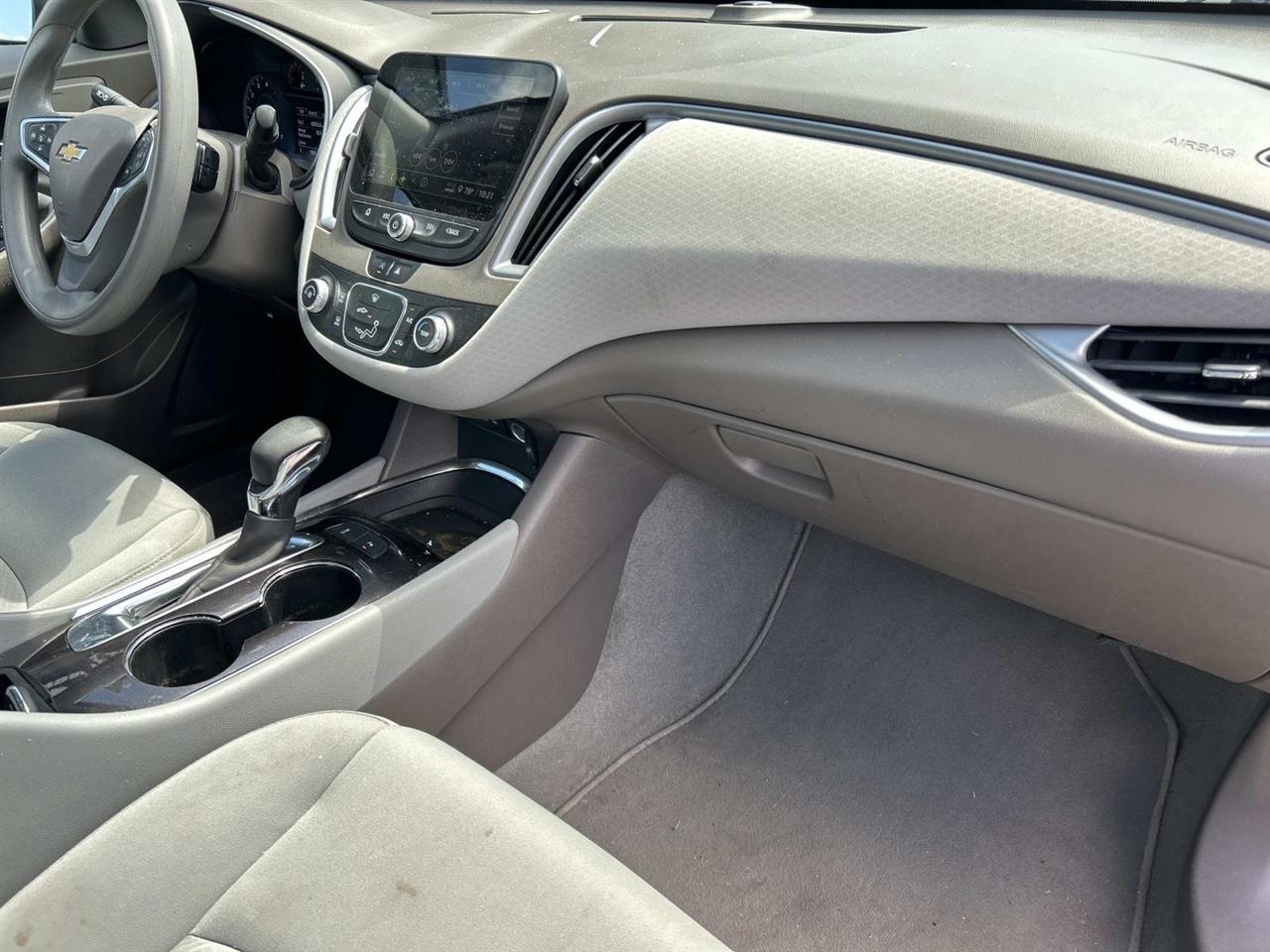 Chevrolet Malibu 4dr Sdn LS w/1FL 2022