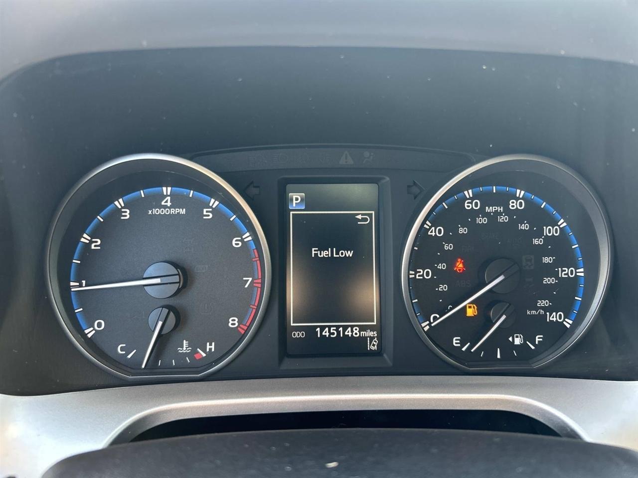 Toyota RAV4 LE FWD (Natl) 2017