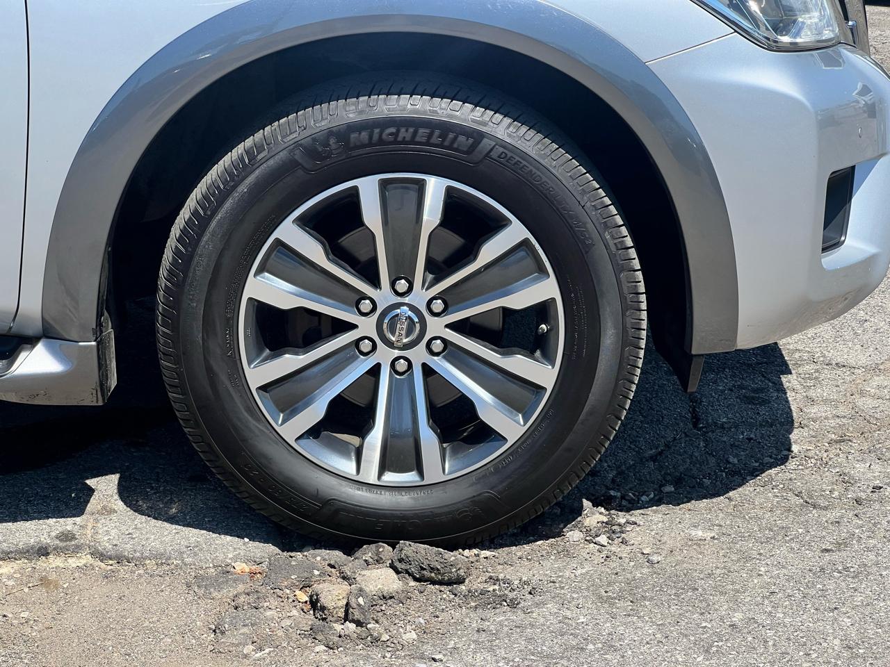 Nissan Armada 4x4 SL 2019