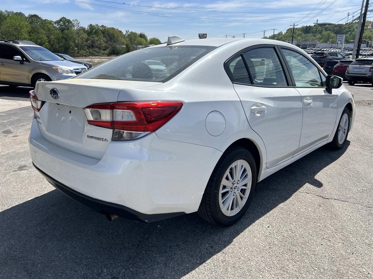 Subaru Impreza 2.0i Premium 4-door CVT 2018