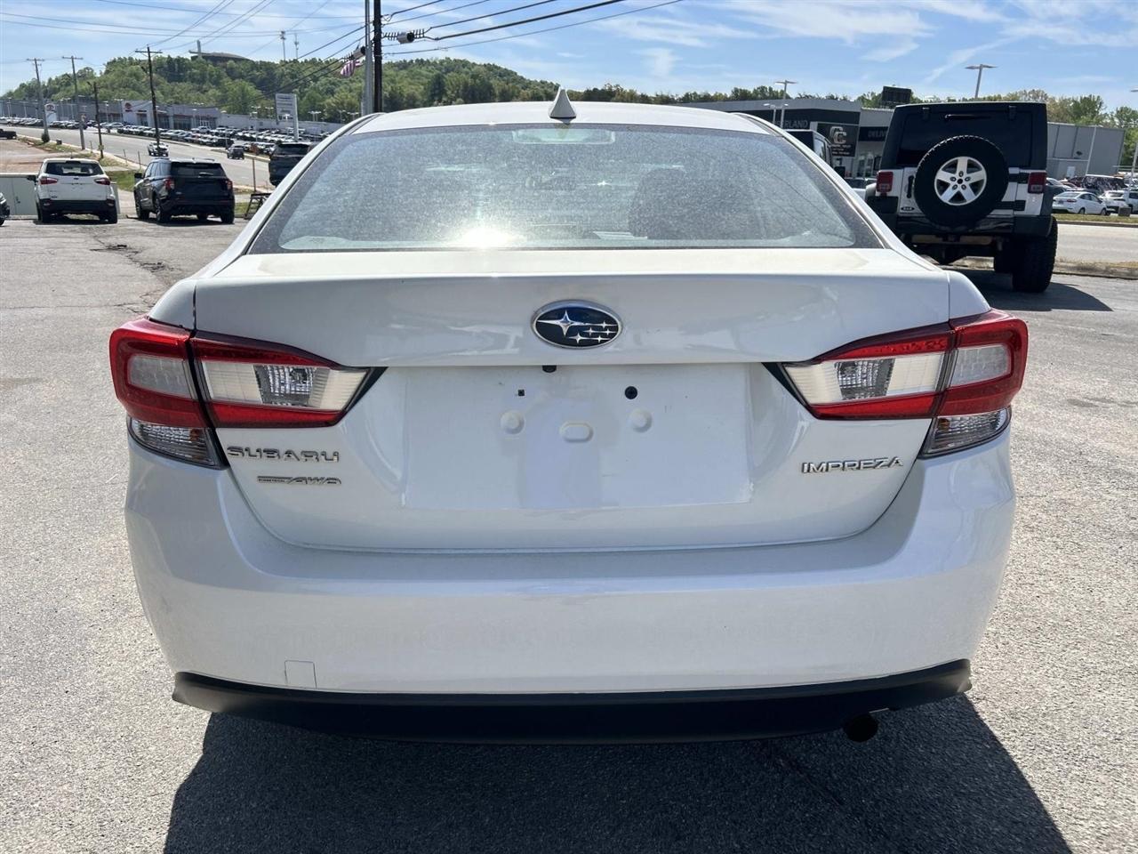 Subaru Impreza 2.0i Premium 4-door CVT 2018