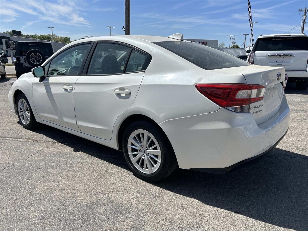 Subaru Impreza 2.0i Premium 4-door CVT 2018