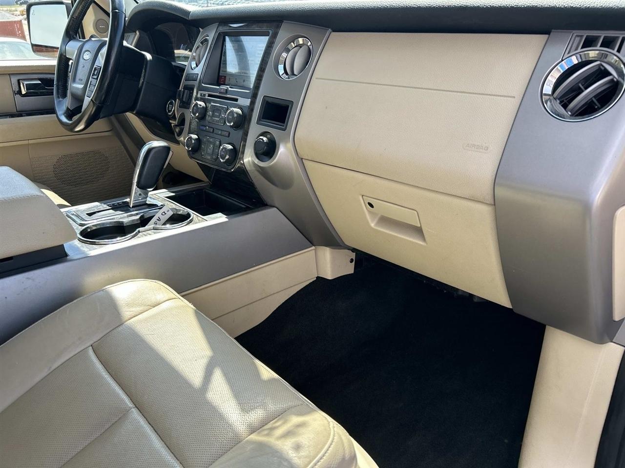Ford Expedition EL 2WD 4dr Limited 2016