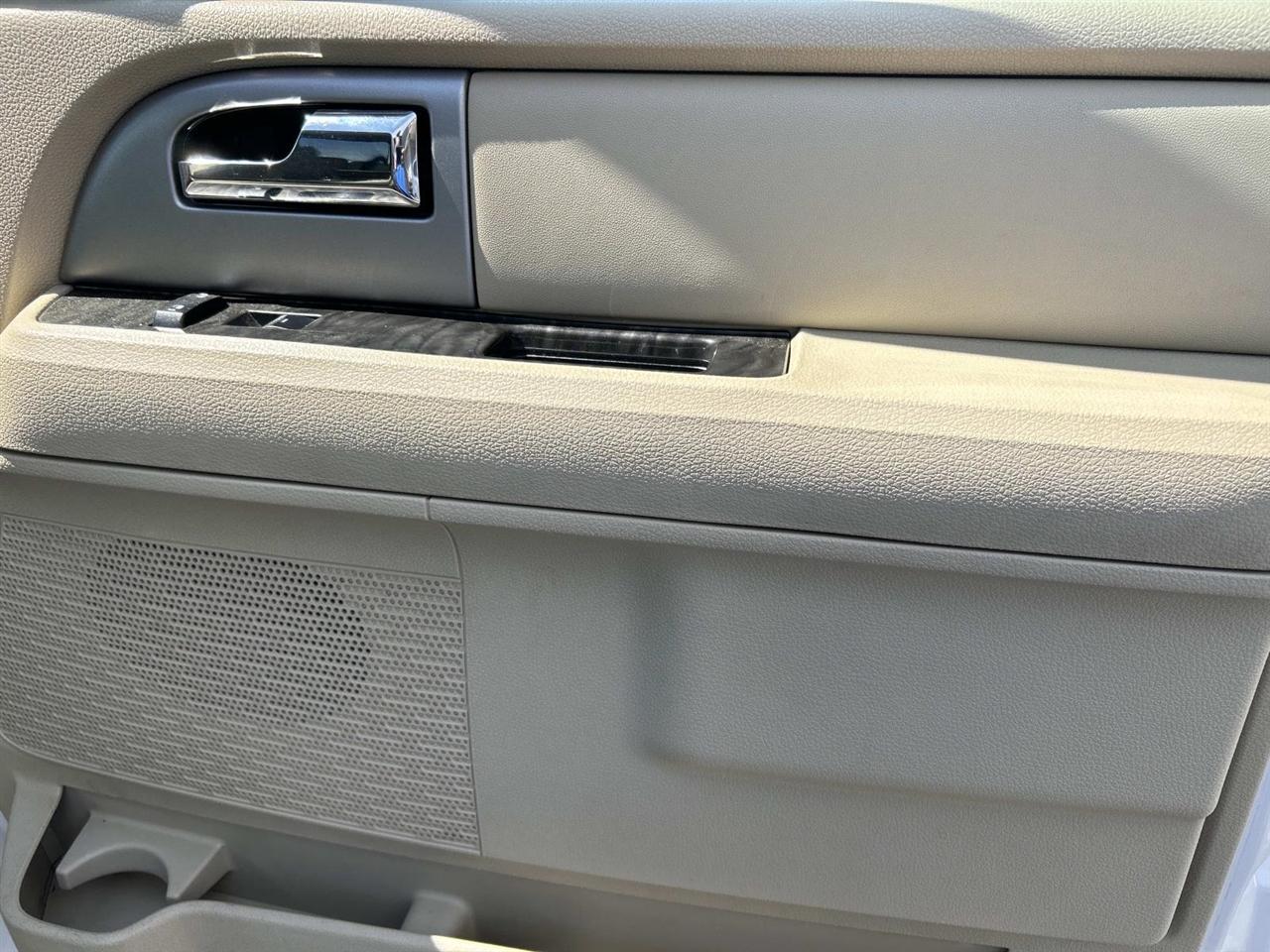 Ford Expedition EL 2WD 4dr Limited 2016