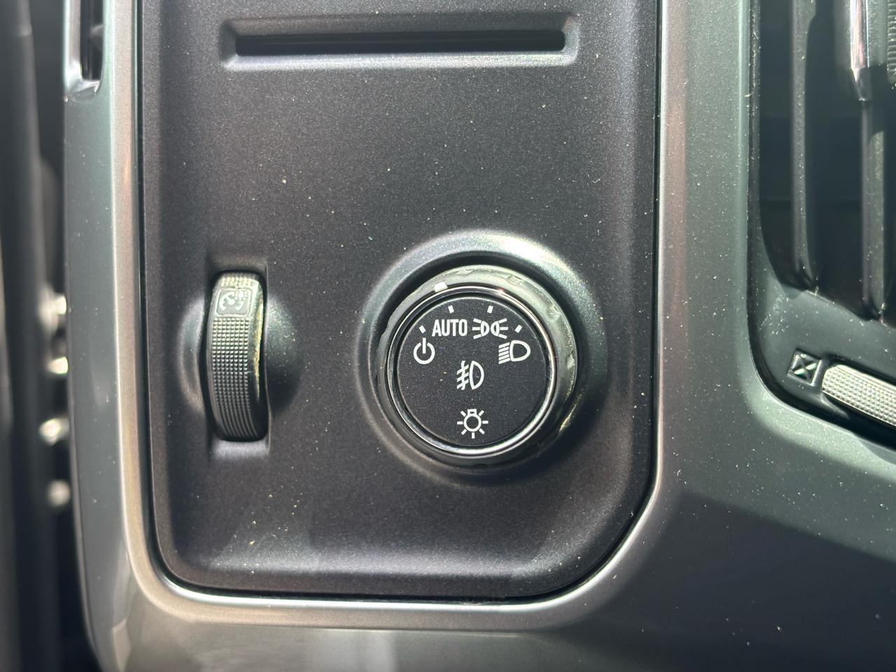 Chevrolet Silverado 1500 2WD Crew Cab 143.5" LT w/1LT 2018