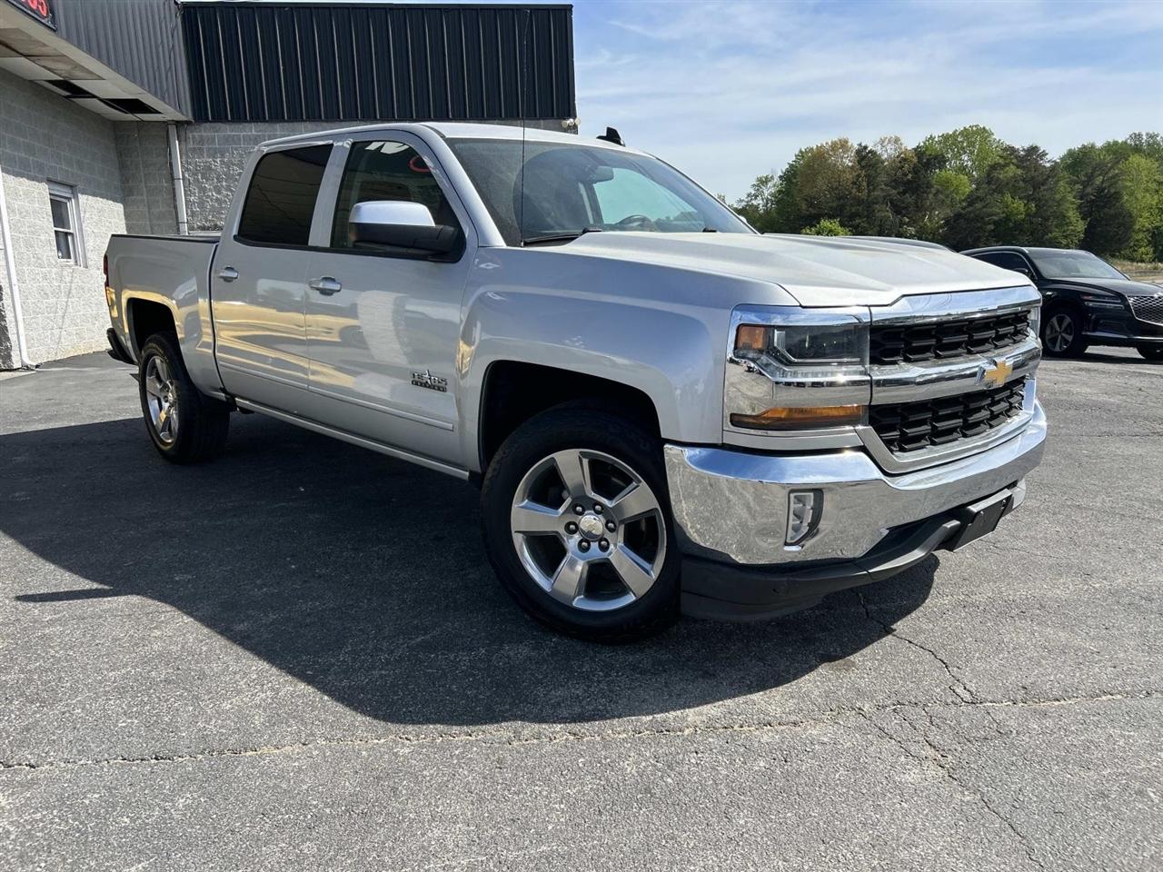 Chevrolet Silverado 1500 2WD Crew Cab 143.5" LT w/1LT 2018