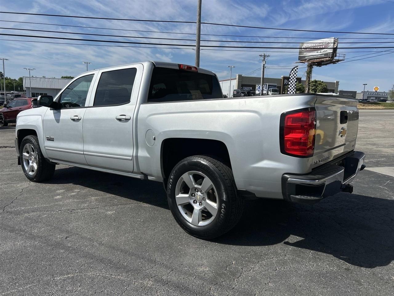Chevrolet Silverado 1500 2WD Crew Cab 143.5" LT w/1LT 2018