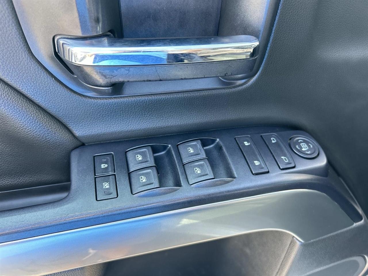 Chevrolet Silverado 1500 2WD Crew Cab 143.5" LT w/1LT 2018