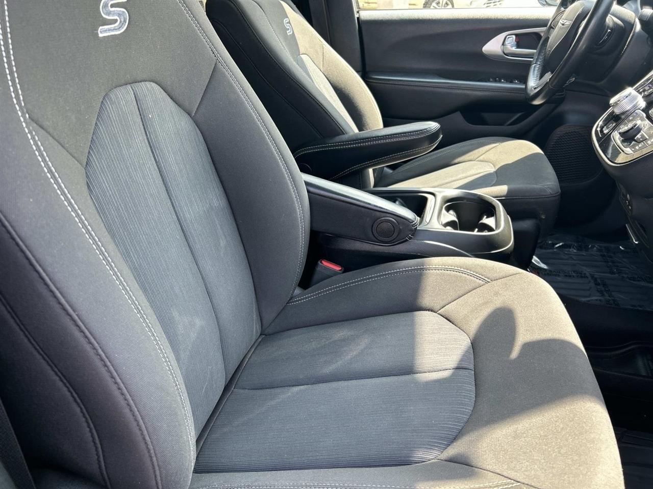 Chrysler Pacifica Touring FWD 2020