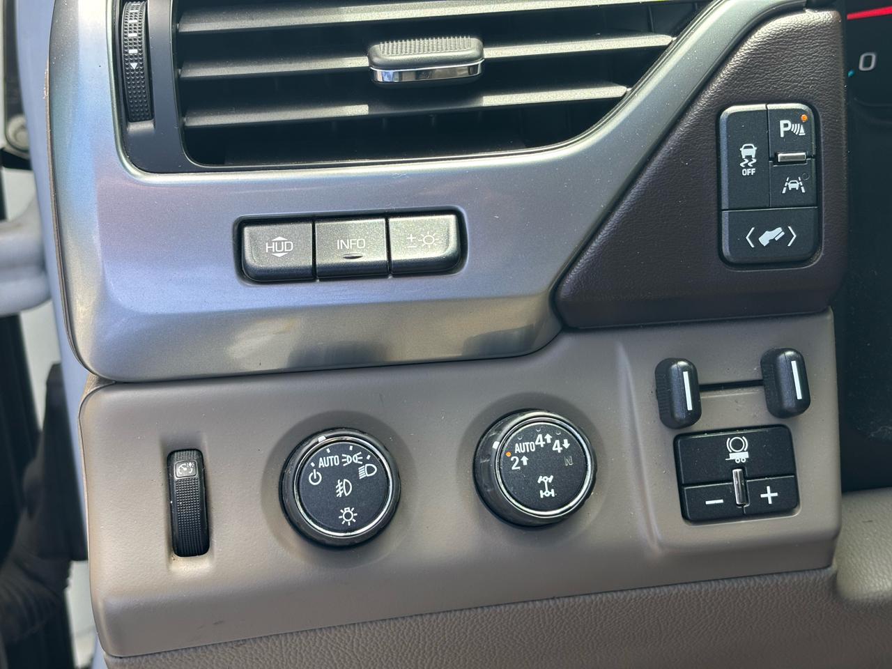 Chevrolet Tahoe 4WD 4dr Premier 2018