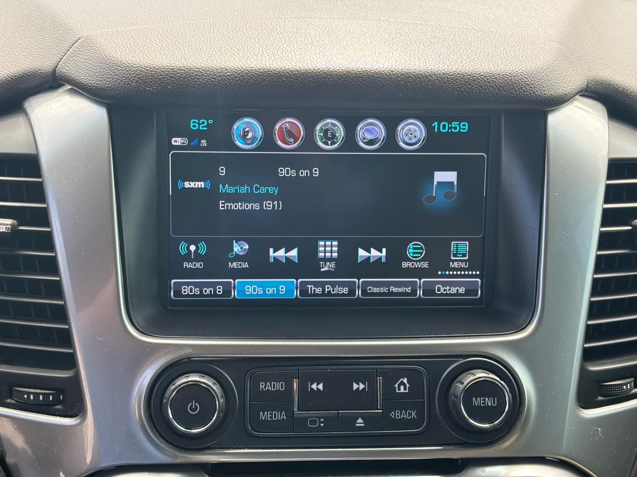 Chevrolet Tahoe 4WD 4dr Premier 2018
