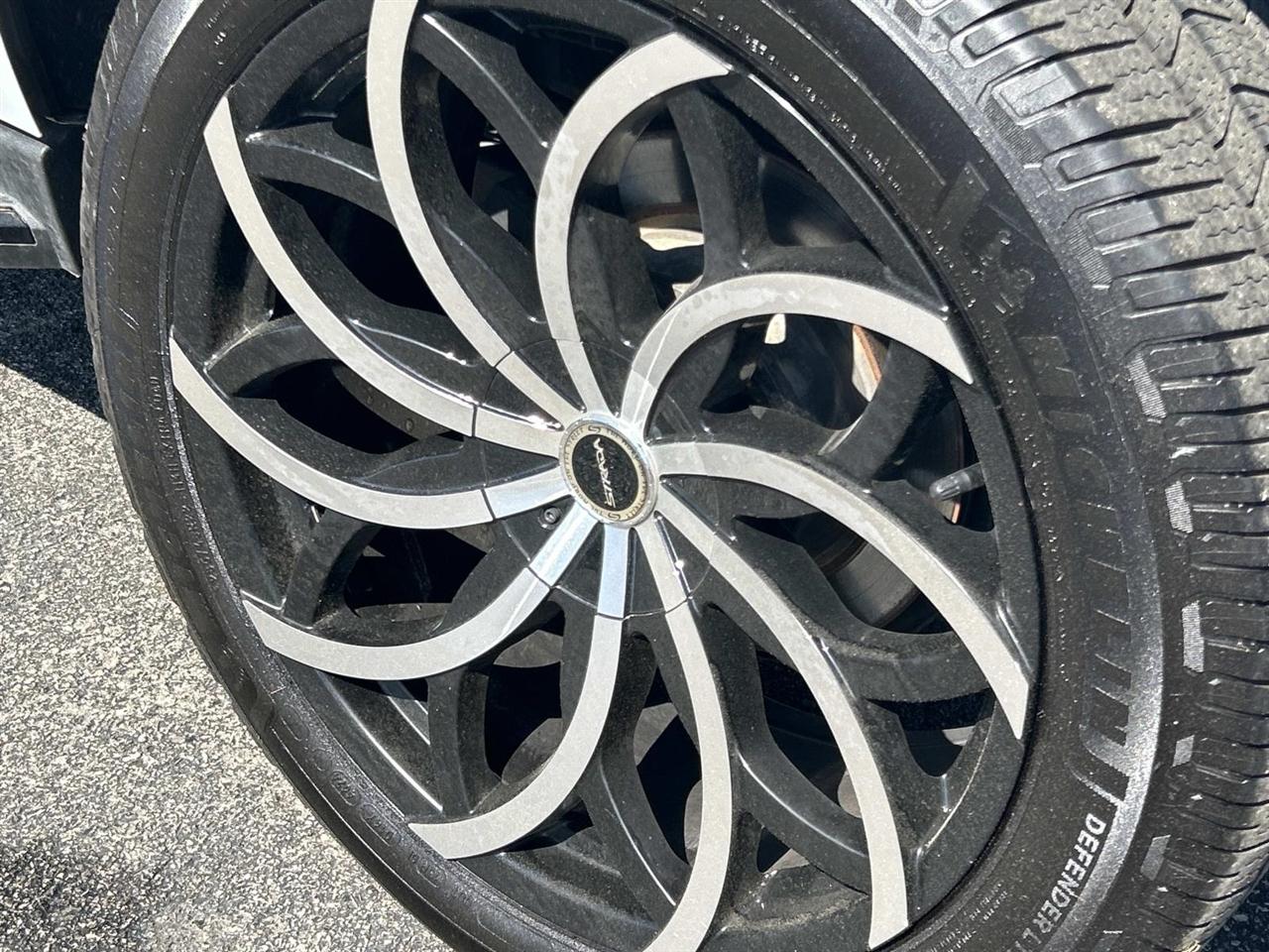 Chevrolet Tahoe 4WD 4dr Premier 2018