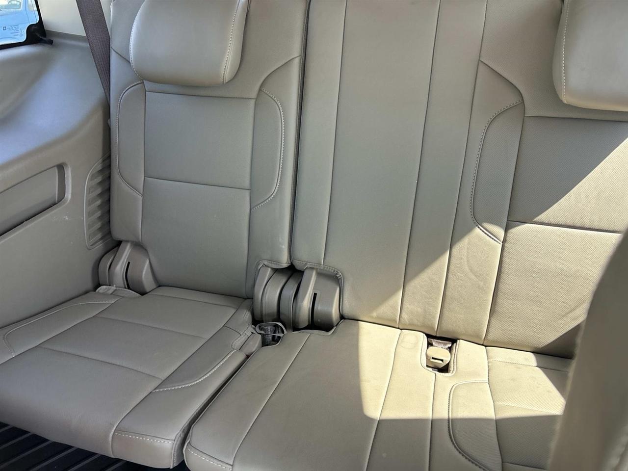 Chevrolet Tahoe 4WD 4dr Premier 2018