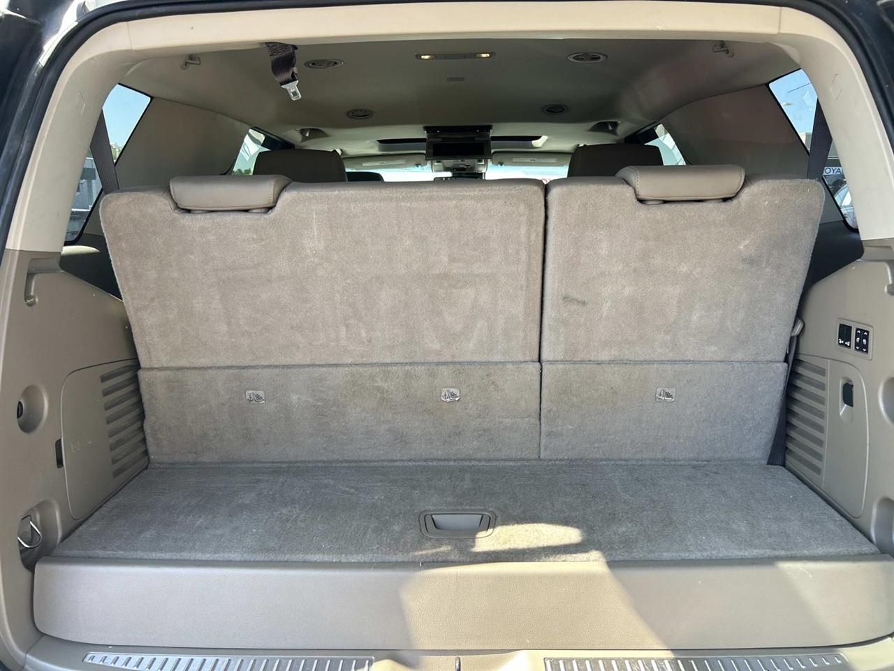 Chevrolet Tahoe 4WD 4dr Premier 2018