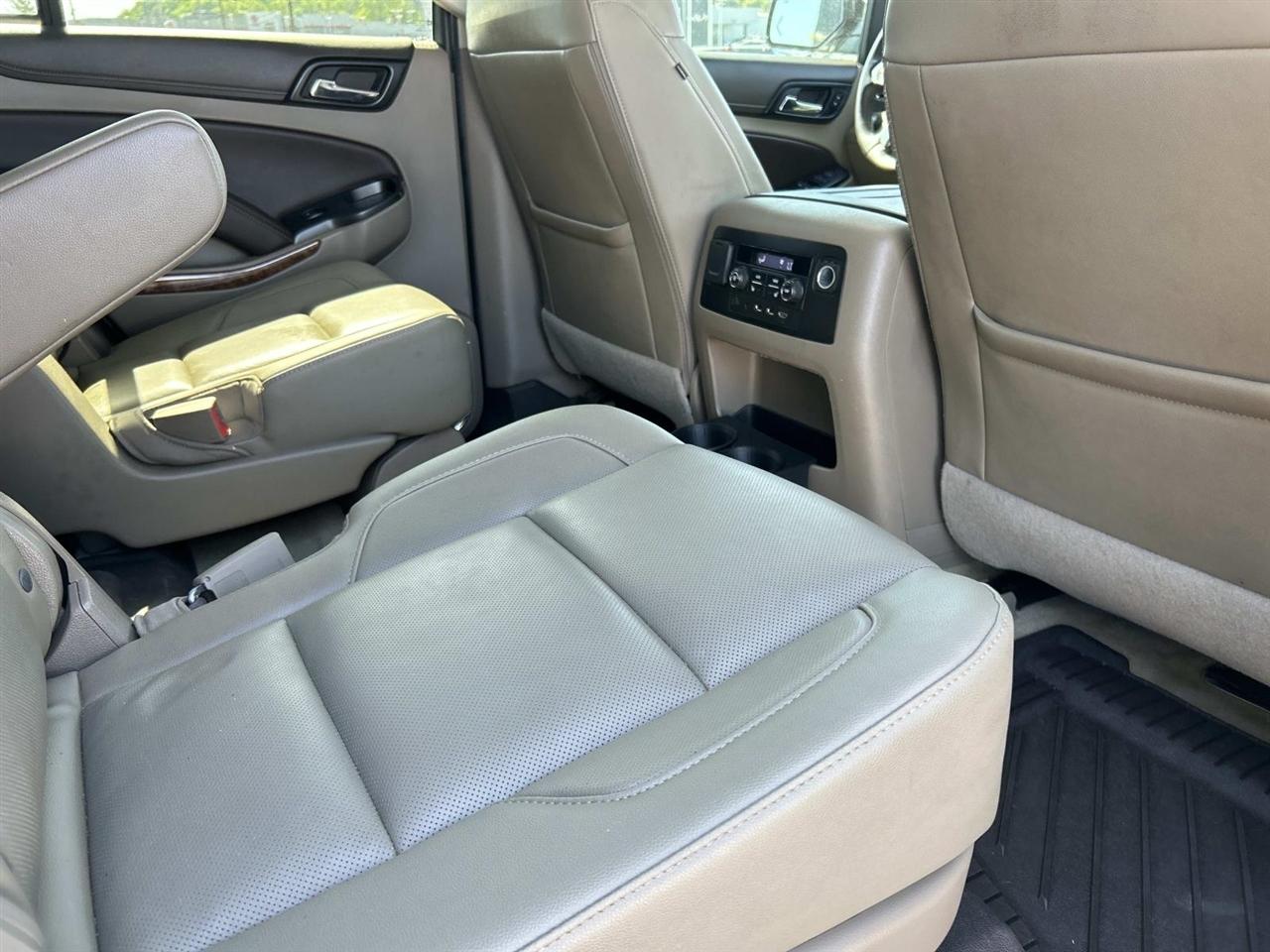 Chevrolet Tahoe 4WD 4dr Premier 2018
