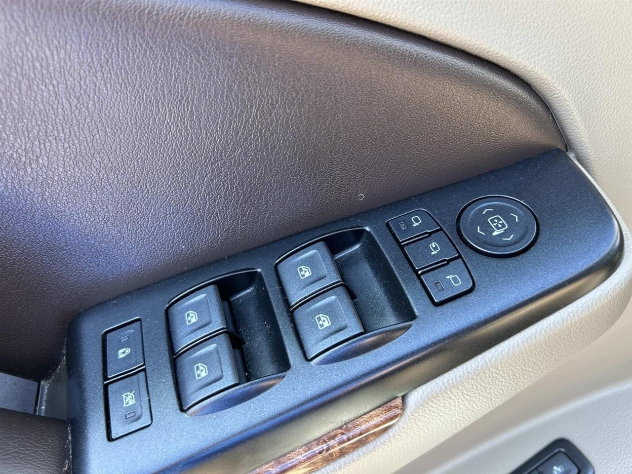 Chevrolet Tahoe 4WD 4dr Premier 2018