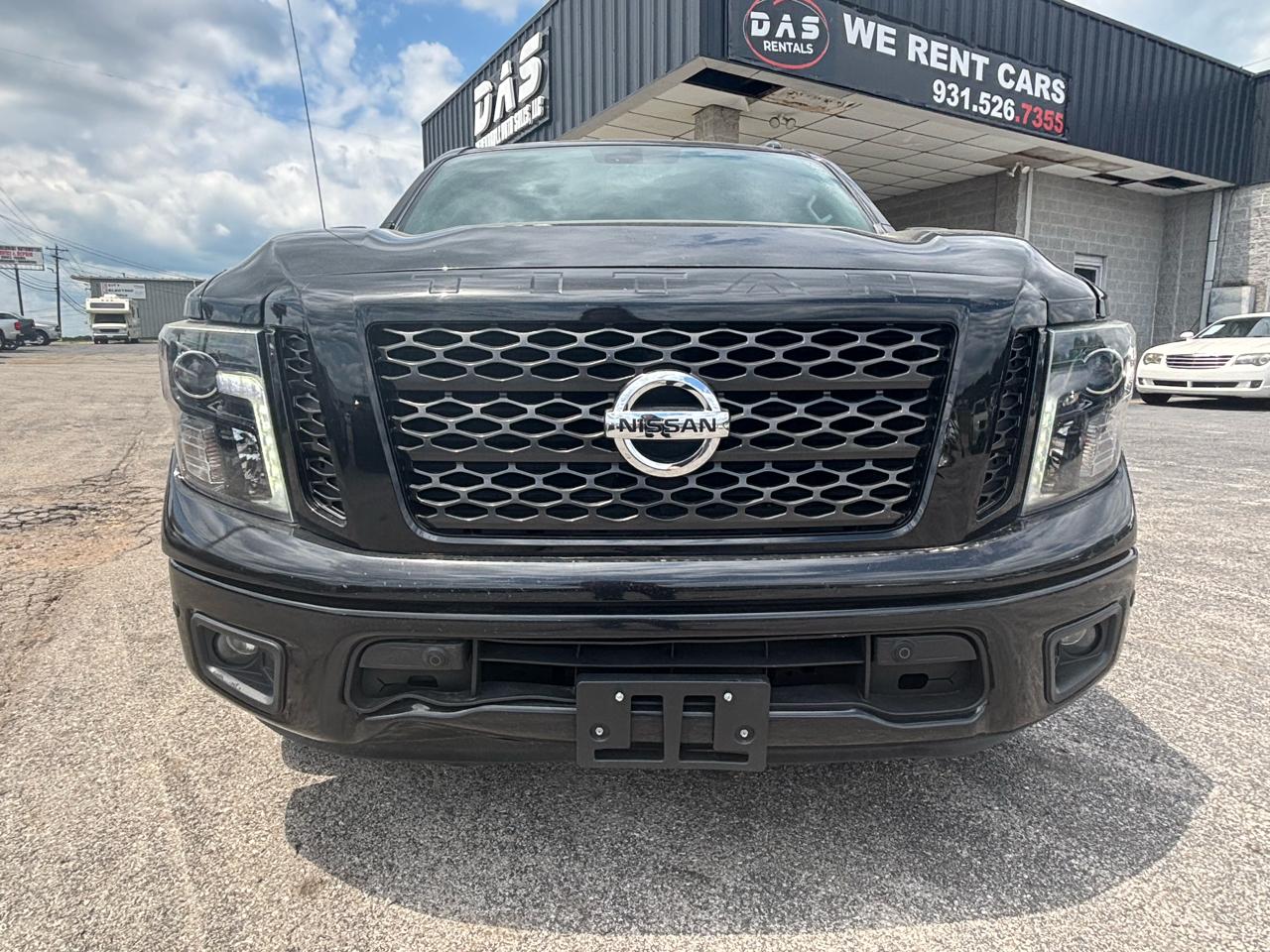 Nissan Titan 4x2 Crew Cab SV 2018