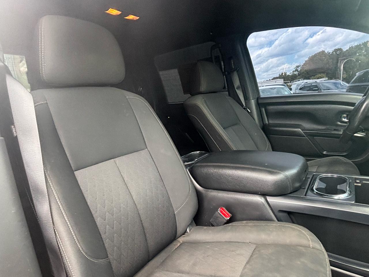 Nissan Titan 4x2 Crew Cab SV 2018