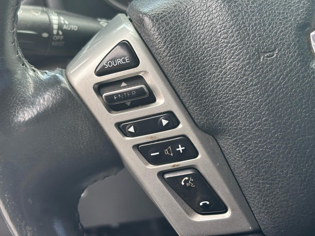 Nissan Titan 4x2 Crew Cab SV 2018